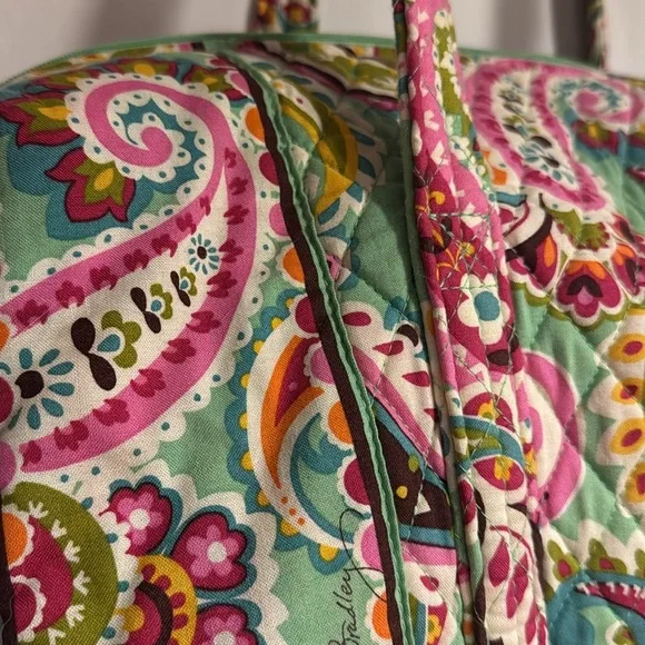 Vera Bradley weekends bag - Picture 2 of 8